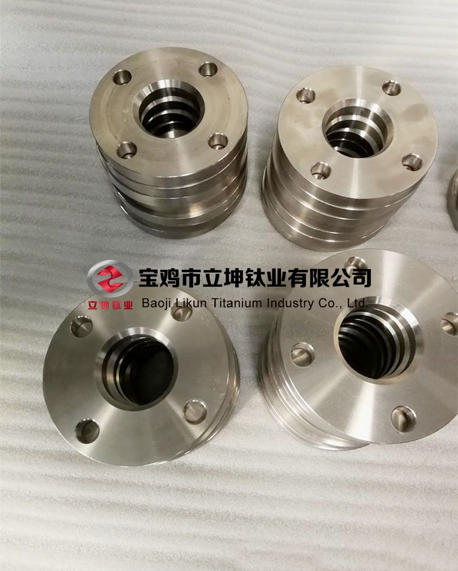 1613873388916438.jpg 鈦法蘭廠家